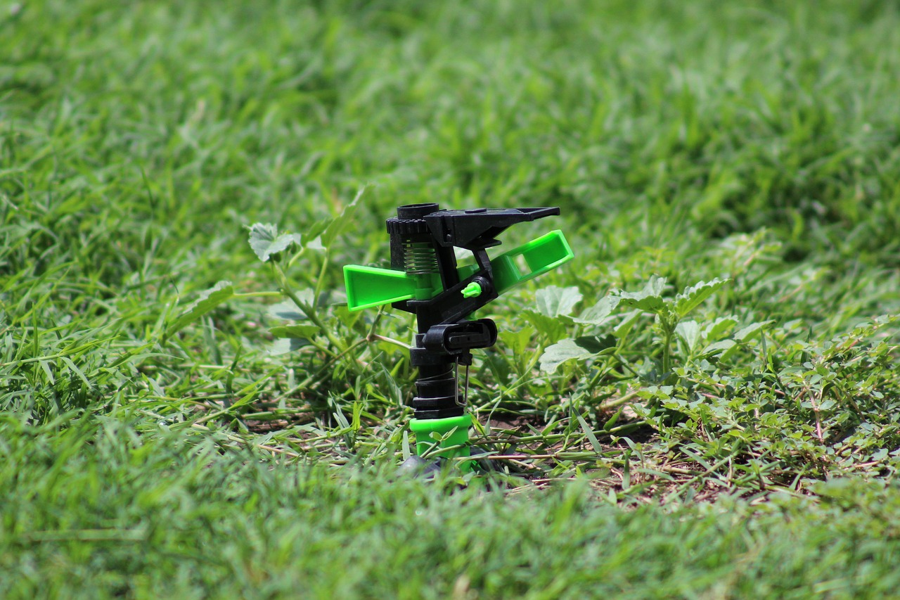 The 7 Best Sprinkler Heads: Top-Rated & Buying Guide 2021